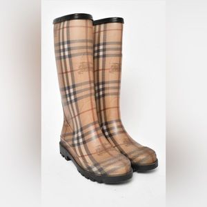 Burberry Haymarket rain boots size 36